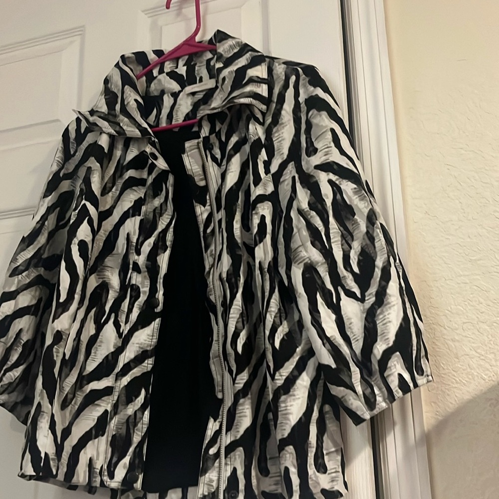 Chico’sSize 0,Color black and white, new with tag